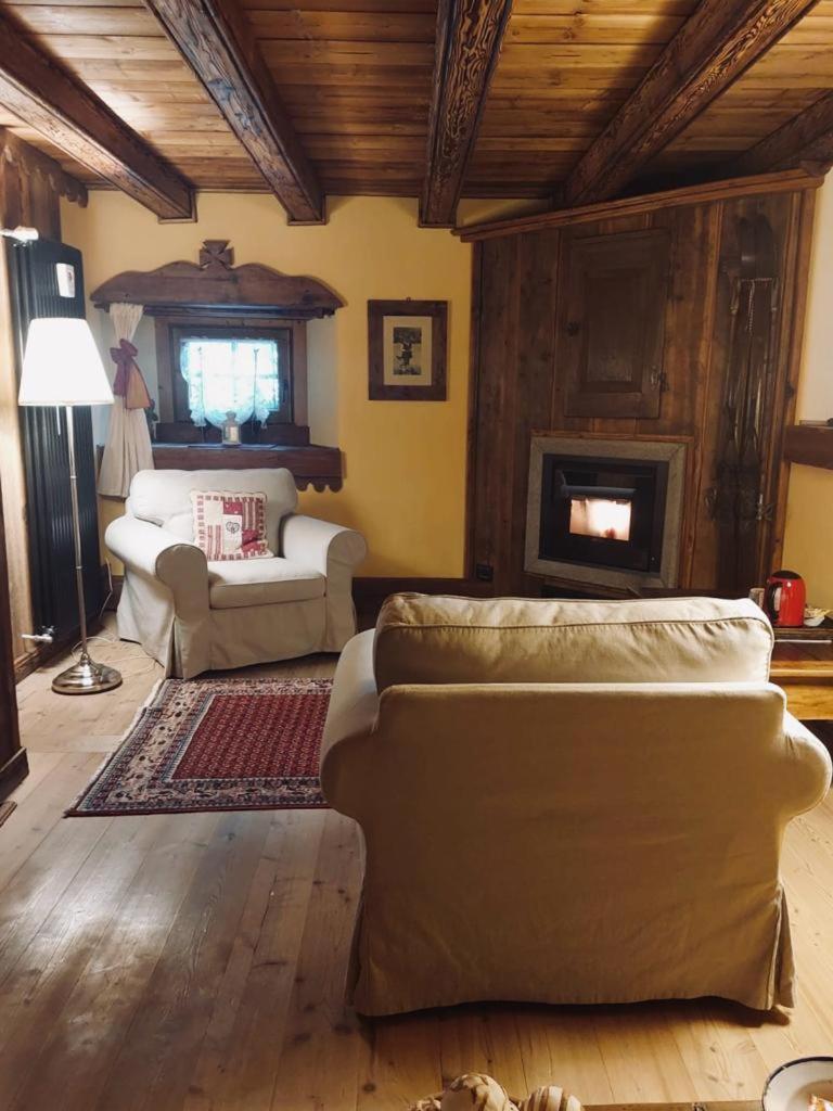 B&B Lo Djoua De Toueno Arvier Exteriér fotografie